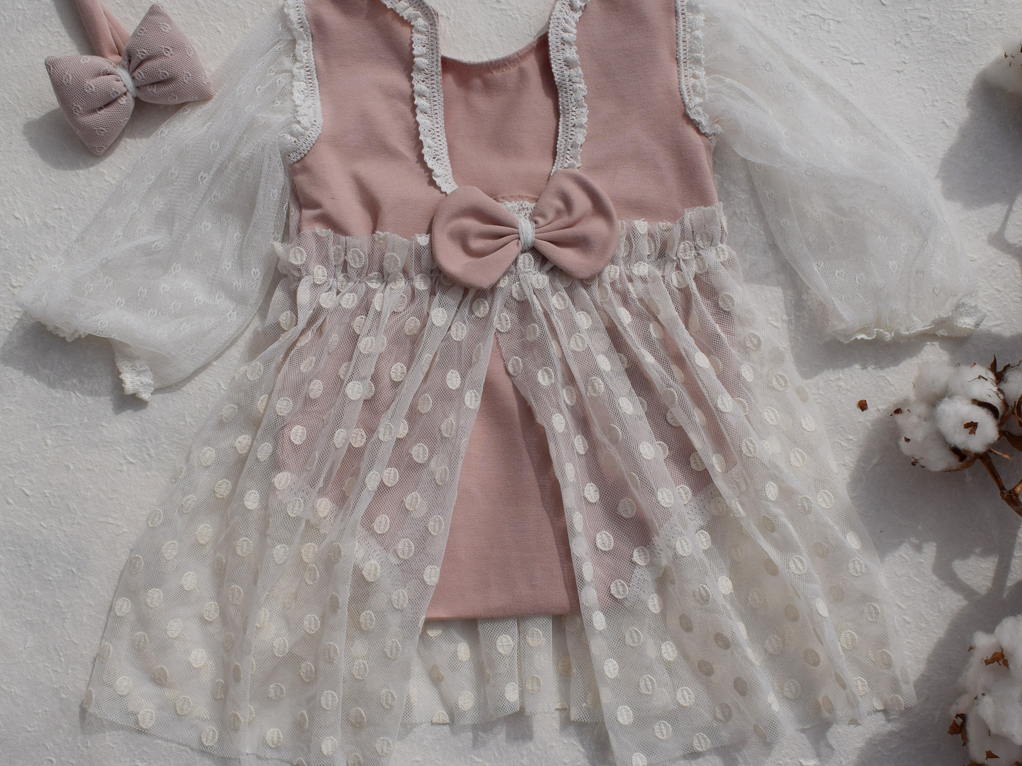 newborn-ivory-lace-outfit-headand-agnes6
