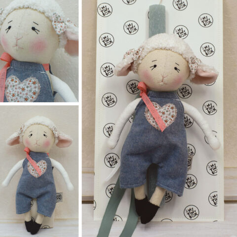 Πασχαλινή Λαμπάδα με χειροποίητο άσπρο υφασμάτινο πρόβατο